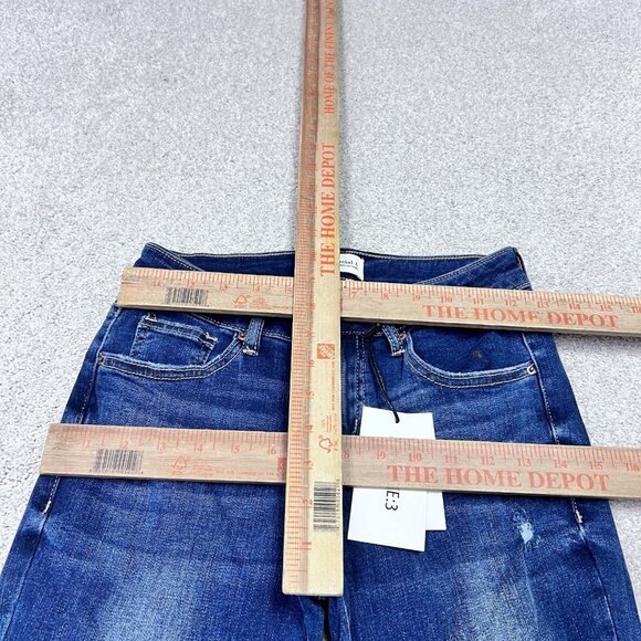 Special A Jeans Women’s Blue Straight Leg Distressed Pockets Size 3 NWT - Picture 2 of 12